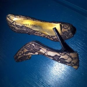 WET SEAL heels